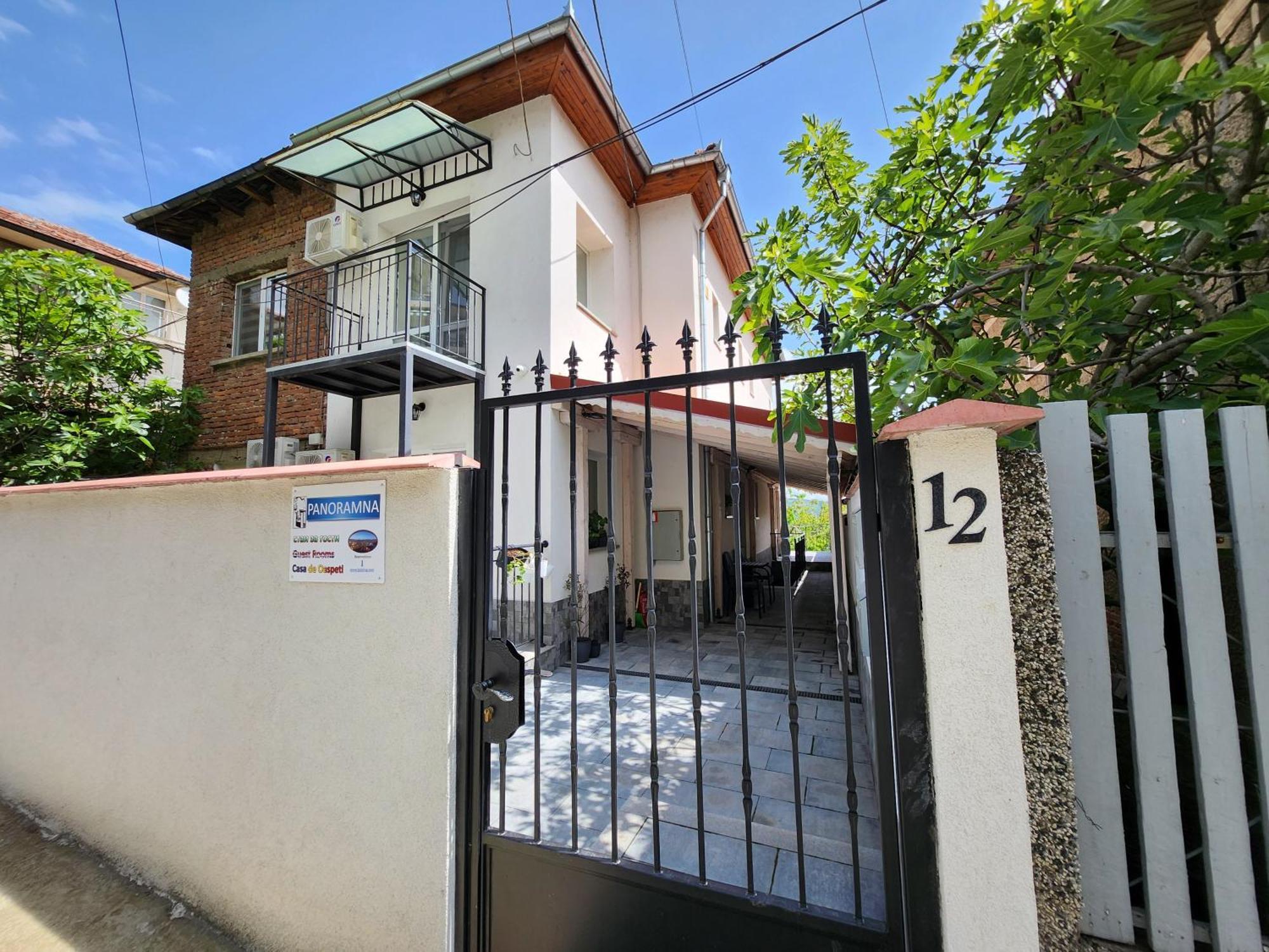 Panoramna - Guest Rooms Veliko Tărnovo Esterno foto