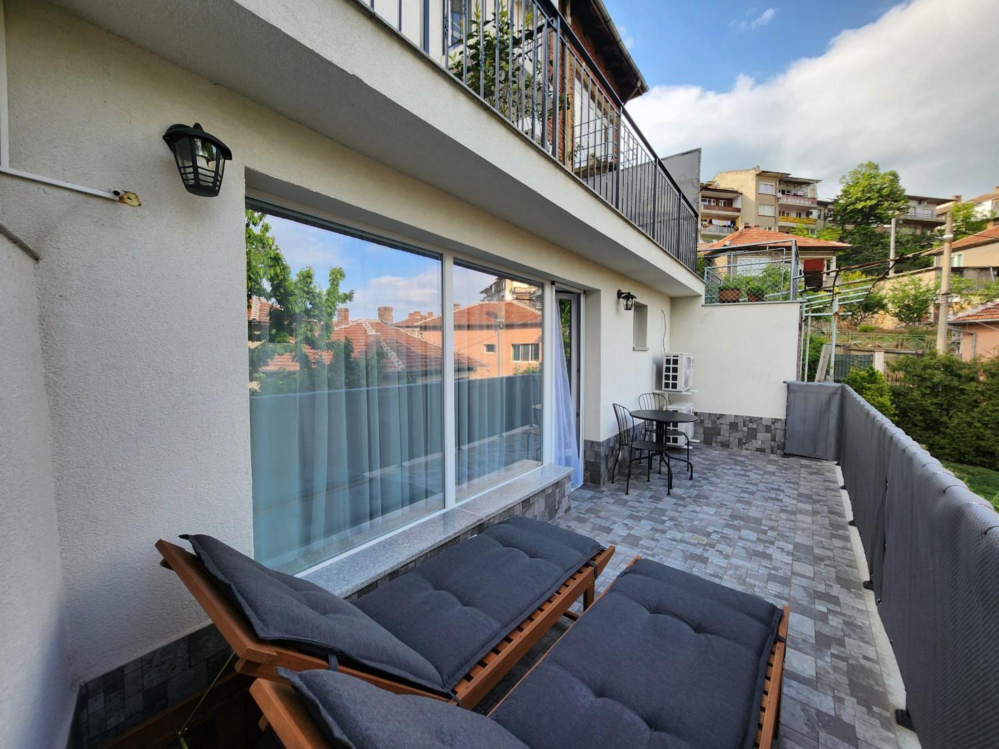Panoramna - Guest Rooms Veliko Tărnovo Esterno foto