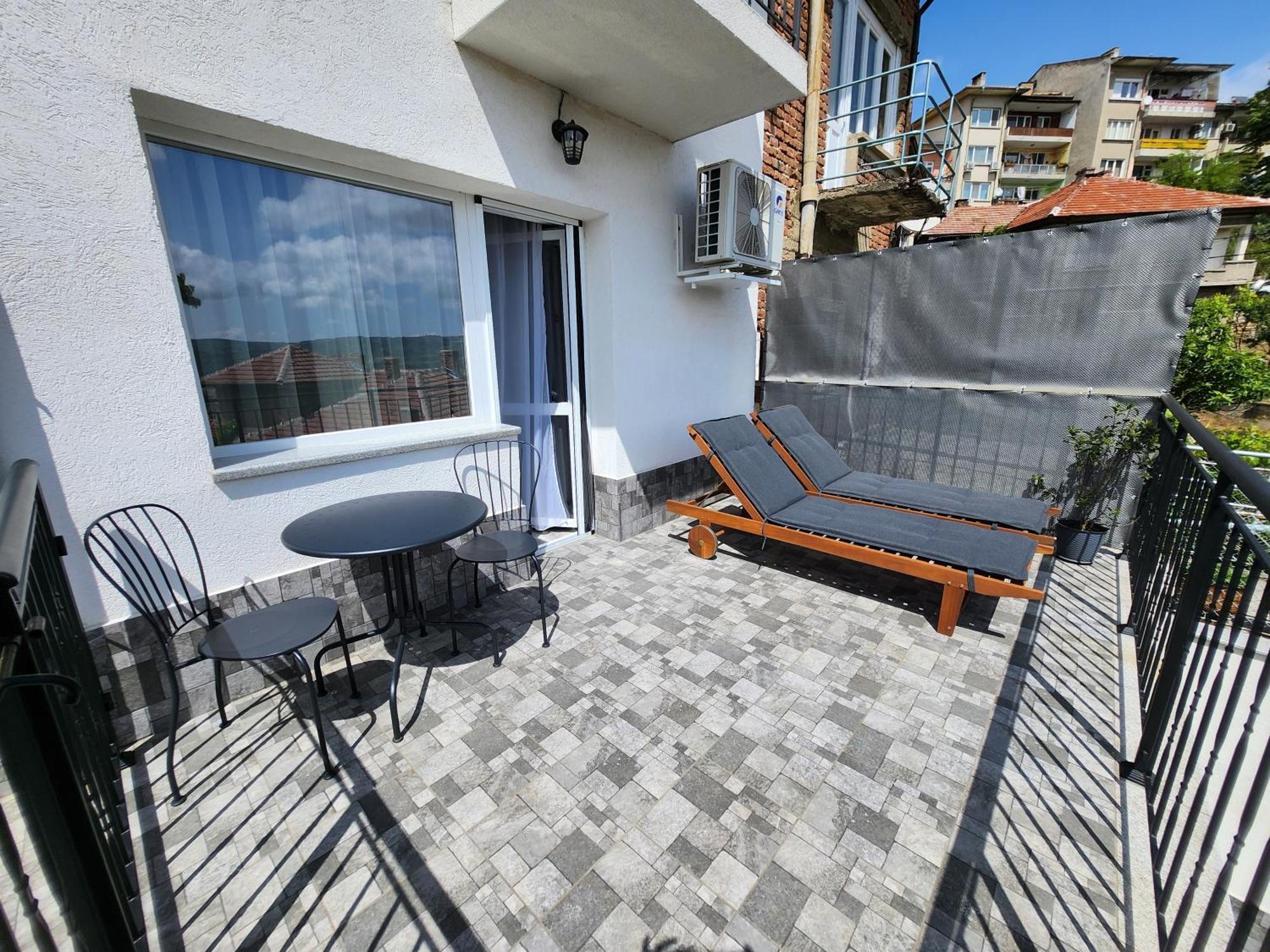 Panoramna - Guest Rooms Veliko Tărnovo Esterno foto