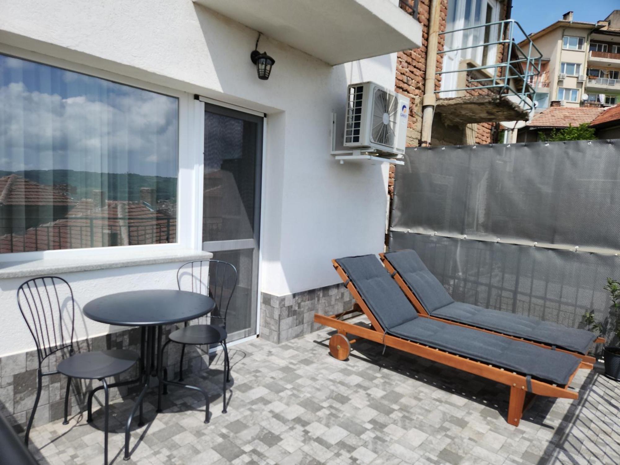 Panoramna - Guest Rooms Veliko Tărnovo Esterno foto